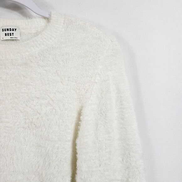 Aritzia Sunday Best Kitten Sweater in White - Size M - Picture 4 of 9